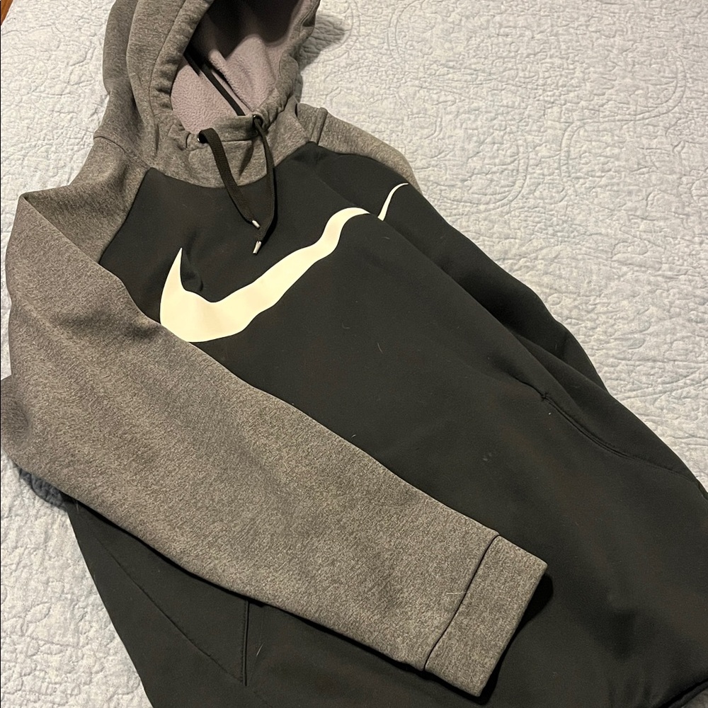 Nike Black and Gray Pullover Hoodie
